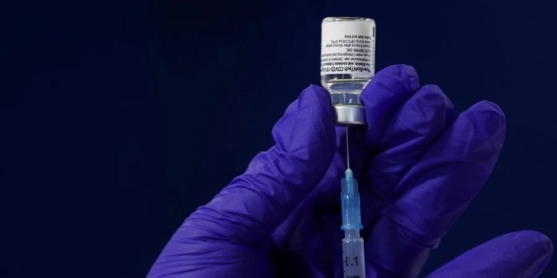 В&nbsp;Минздраве обнародовали алгоритм записи работников образования на&nbsp;вакцинацию от&nbsp;COVID-19 и&nbsp;назвали возможную дату ее&nbsp;начала