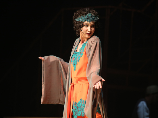 Лена Миро иронично оценила пение Бузовой во МХАТе: &laquo;Действительно больно&raquo;